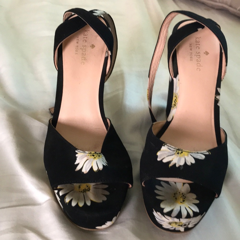 Beautiful slightly worn Kate Spade heels